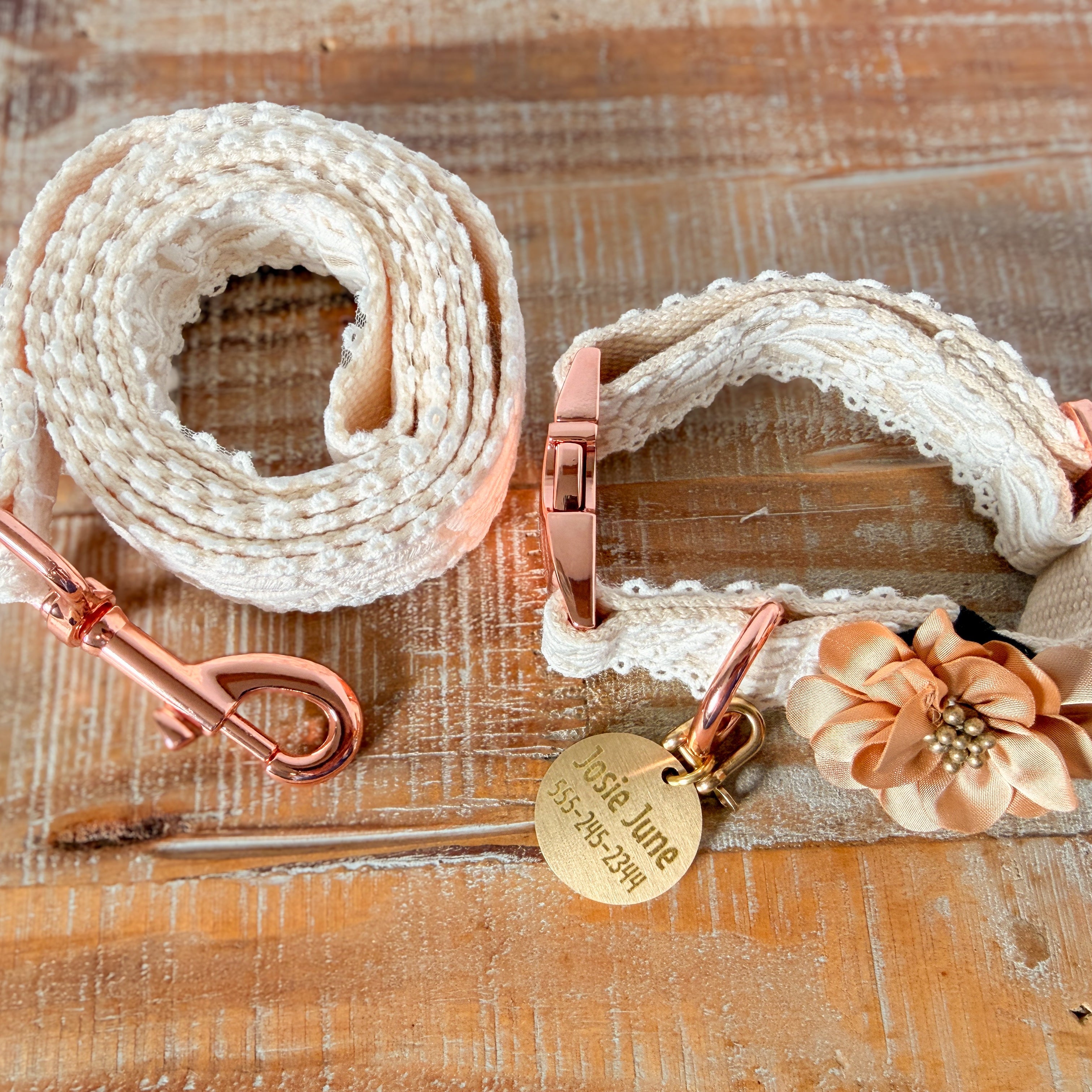 Lace Collar and Leash