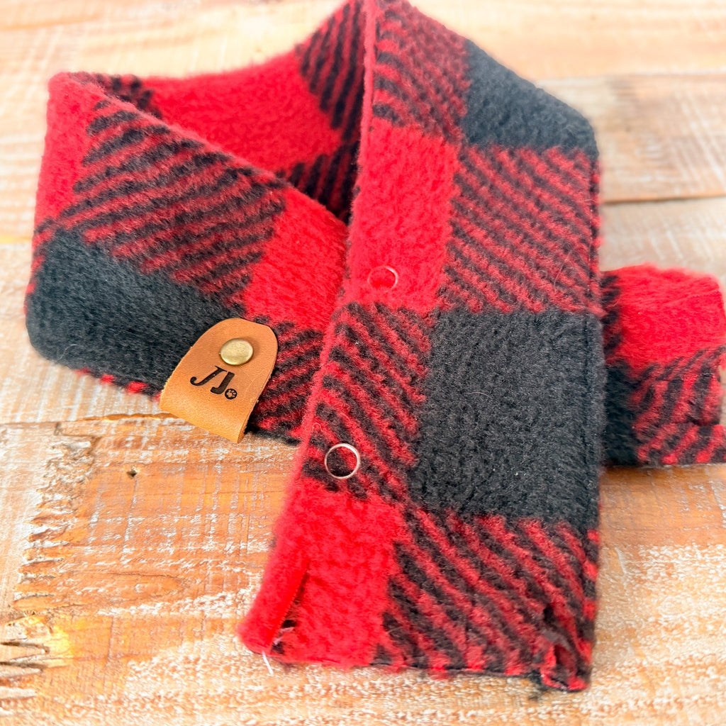 Black/red Buffalo Plaid Pet Scarf, dog fleece scarf with Snaps